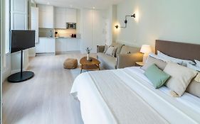 Cordoba Home Center Suites & Free Private Parking